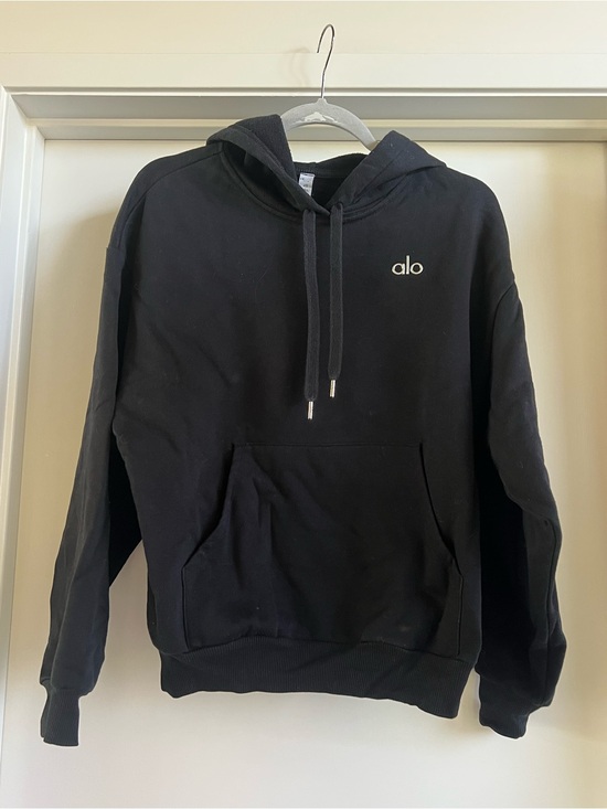 ALO Yoga Sweaters - ALO Yoga Black Pullover Hoodie with Subtle Logo